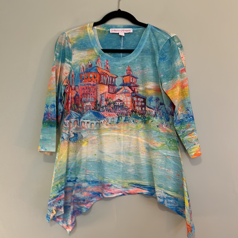 NWOT scenic Leoma Lovegrove top size petite medium